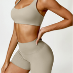THE UN SMOOTH SHORTS