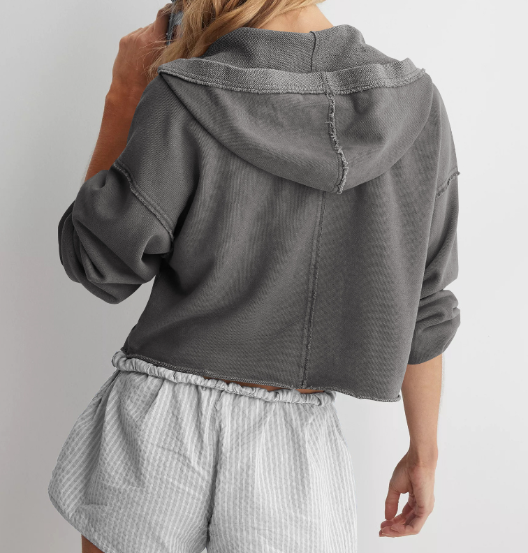 LIGHTWEIGHT CROPPED HOODIE